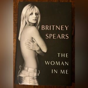 Britney Spears “The Woman in me” book